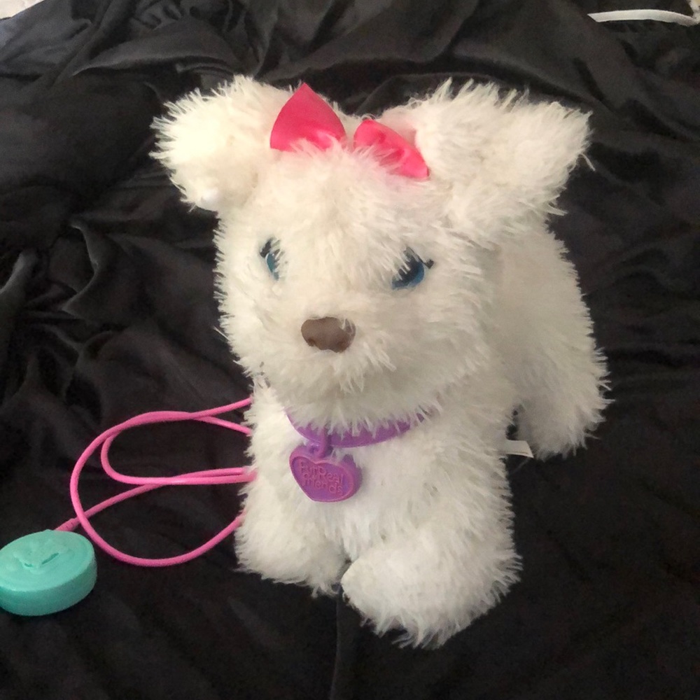 Get Up & GoGo My Walkin’ Pup Pet FurReal Friends